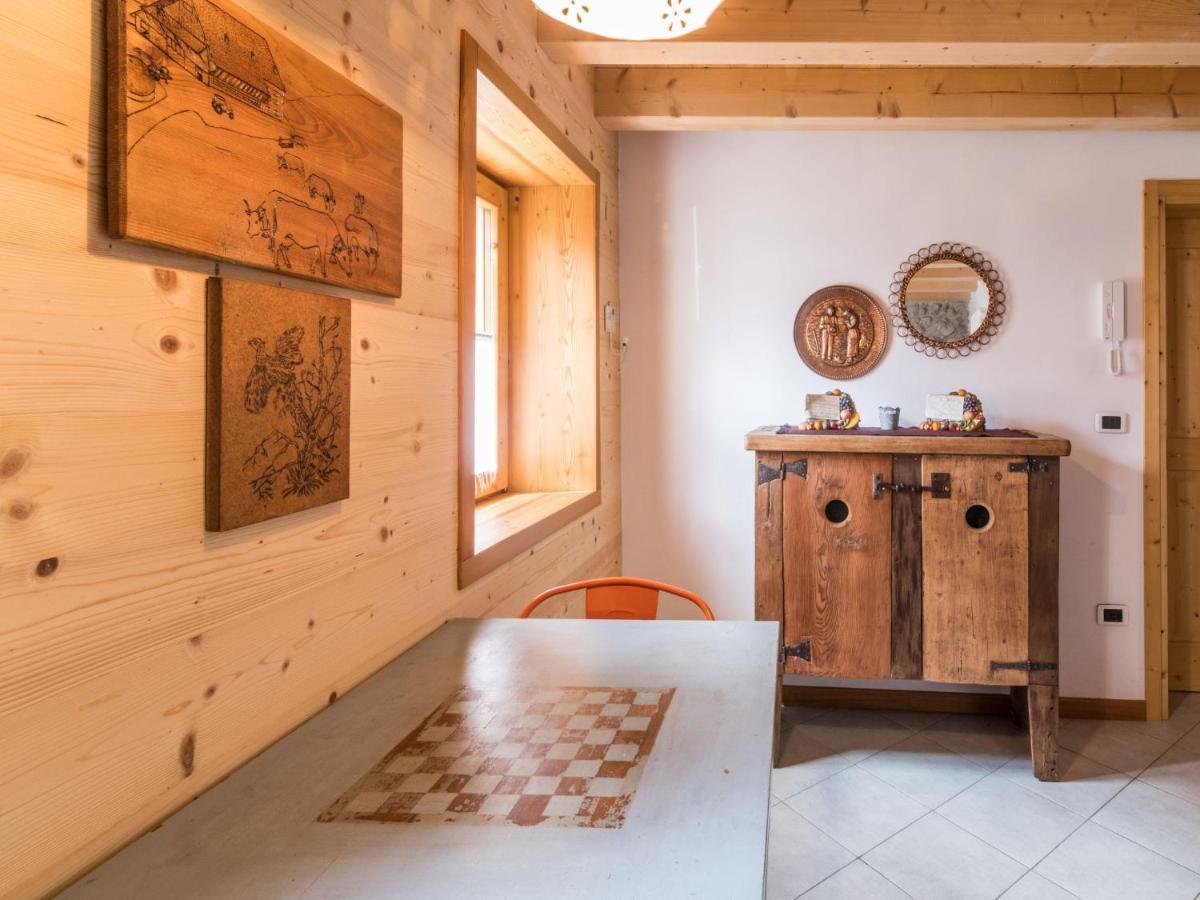Apartment Albergo Diffuso - Cjasa Ustin-4 By Interhome Barcis Eksteriør billede