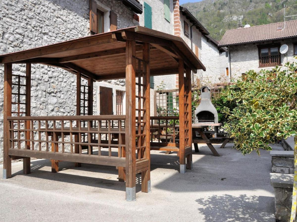 Apartment Albergo Diffuso - Cjasa Ustin-4 By Interhome Barcis Eksteriør billede