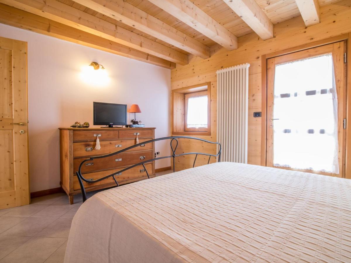 Apartment Albergo Diffuso - Cjasa Ustin-4 By Interhome Barcis Eksteriør billede